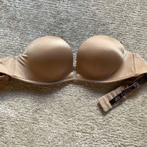 VS bombshell multi-way 32A